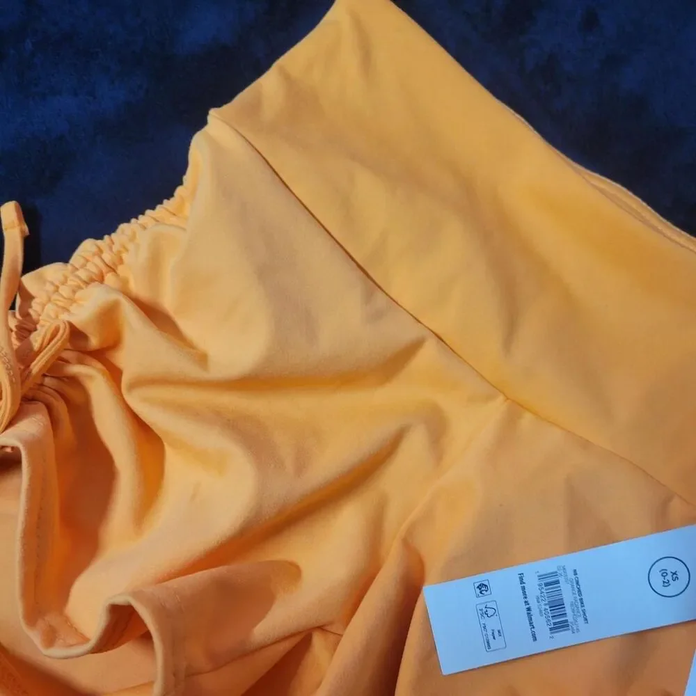 XS-No-boundaries Women's Orange Shorts